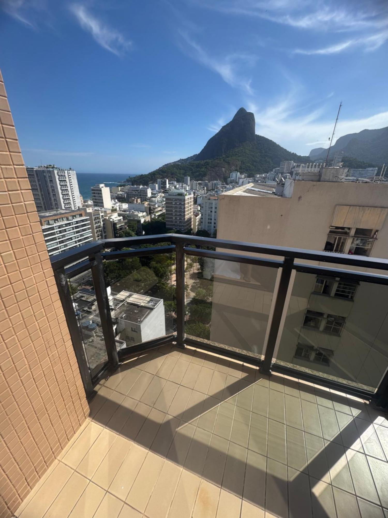 Flat Simples Decoracao Antiga Com Vista Mar- Rooftop Com Piscina, Sauna, Academia, Garagem E Arrumacao Diaria By Tata *
